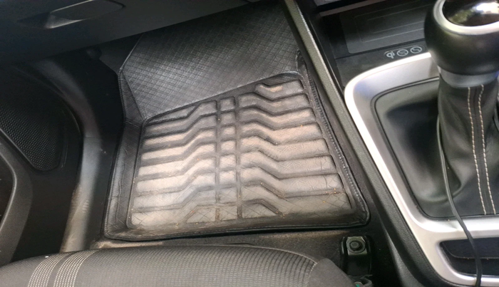 2021 Hyundai VENUE SX PLUS 1.0 TURBO DCT, Petrol, Automatic, 39,854 km, interior