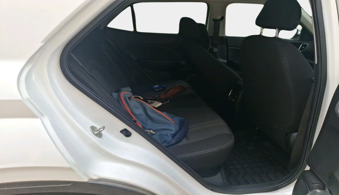 2021 Hyundai VENUE SX PLUS 1.0 TURBO DCT, Petrol, Automatic, 39,854 km, interior