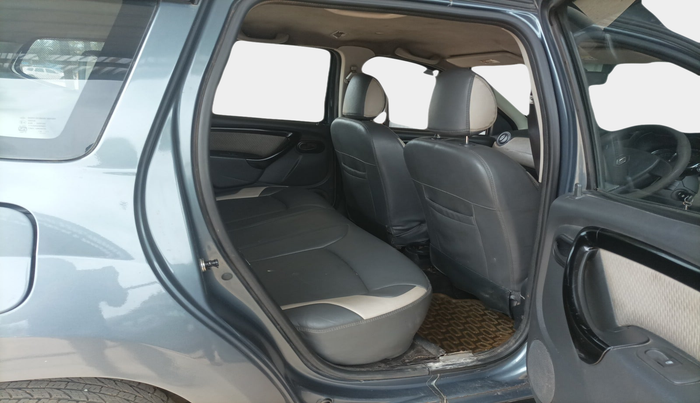 2014 Renault Duster 85 PS RXL DIESEL, Diesel, Manual, 1,05,421 km, interior