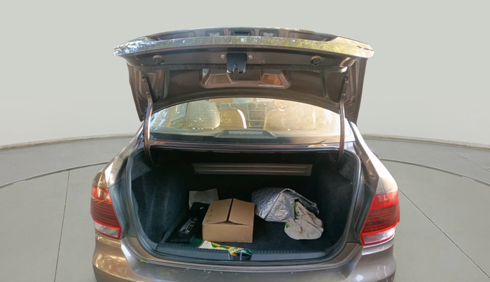 2016 Volkswagen Vento HIGHLINE PETROL AT, Petrol, Automatic, 48,161 km, exterior