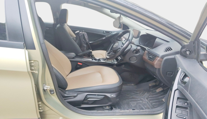 2022 Tata NEXON XZ PLUS (PREMIUM) KAZIRANGA DIESEL, Diesel, Manual, 71,010 km, interior