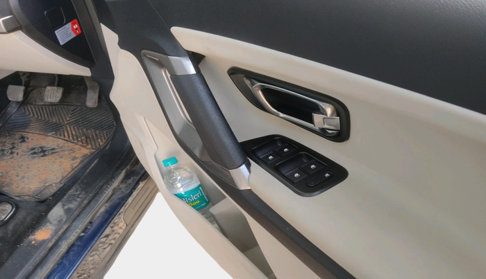 2023 Tata Safari XZ PLUS, Diesel, Manual, 14,955 km, interior