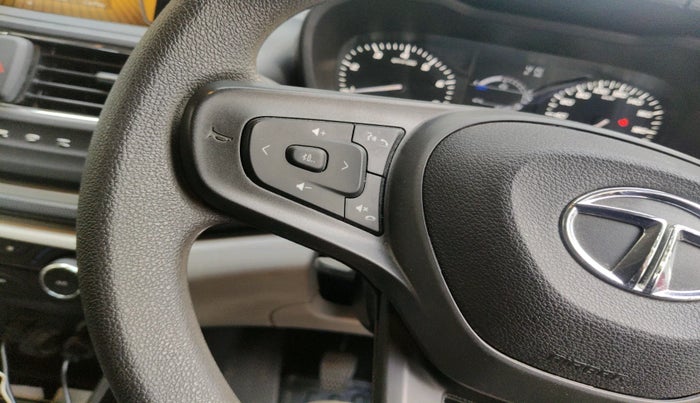 2022 Tata ALTROZ XM PLUS PETROL, Petrol, Manual, 8,519 km, interior