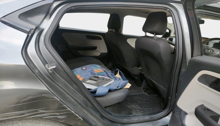 2022 Tata ALTROZ XM PLUS PETROL, Petrol, Manual, 8,519 km, interior