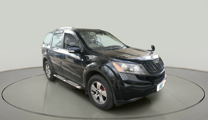 2014 Mahindra XUV500 W8, Diesel, Manual, 1,37,724 km, exterior
