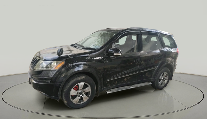 2014 Mahindra XUV500 W8, Diesel, Manual, 1,37,724 km, exterior