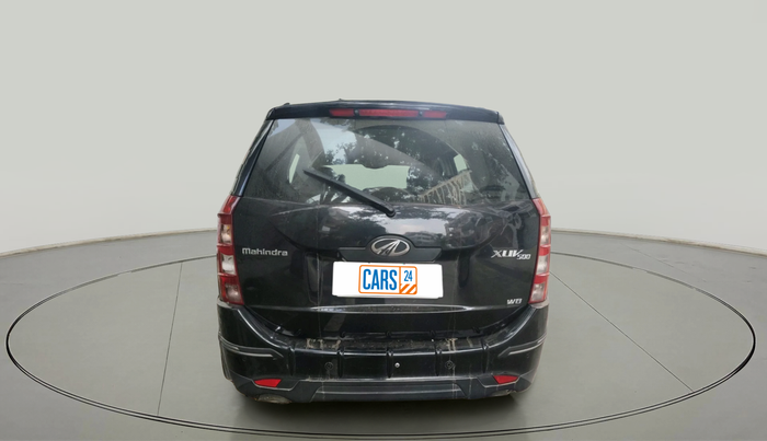 2014 Mahindra XUV500 W8, Diesel, Manual, 1,37,724 km, exterior