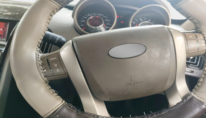 2014 Mahindra XUV500 W8, Diesel, Manual, 1,37,724 km, interior