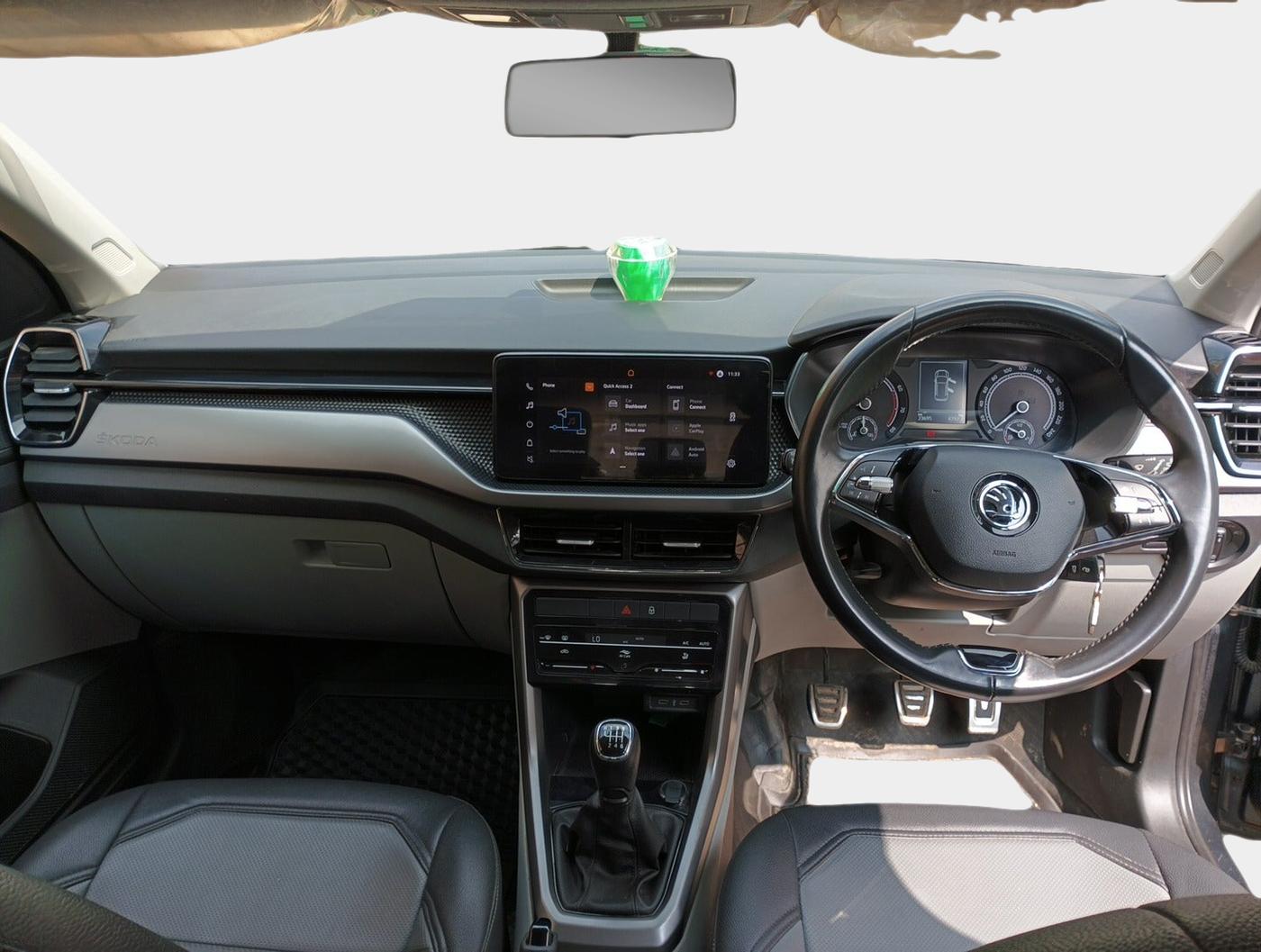 2021 Skoda KUSHAQ AMBITION 1.0L TSI MT, Petrol, Manual, 35,947 km, interior