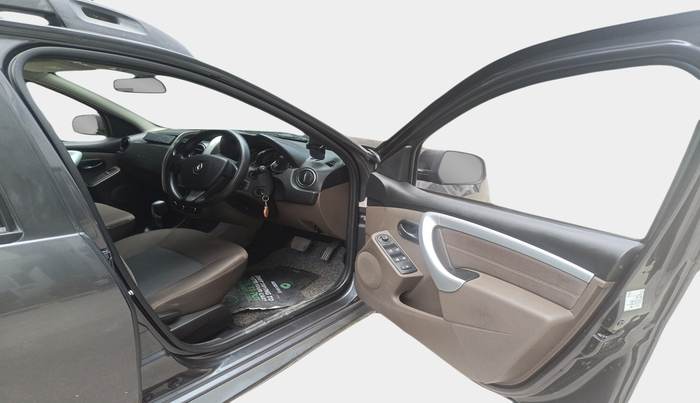 2018 Renault Duster RXS CVT, Petrol, Automatic, 62,716 km, interior