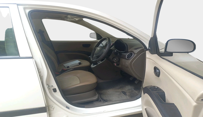 2016 Hyundai i10 MAGNA 1.1, Petrol, Manual, 39,943 km, interior