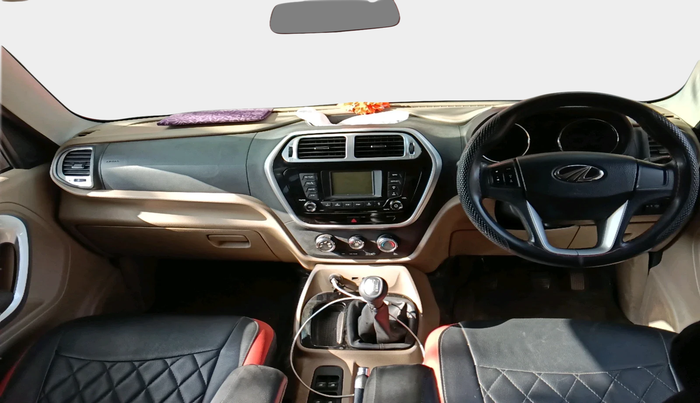 2016 Mahindra TUV300 T8, Diesel, Manual, 66,845 km, interior