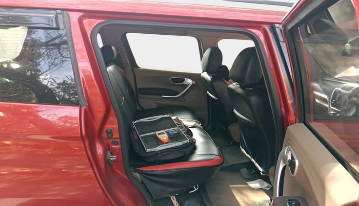 2016 Mahindra TUV300 T8, Diesel, Manual, 66,845 km, interior