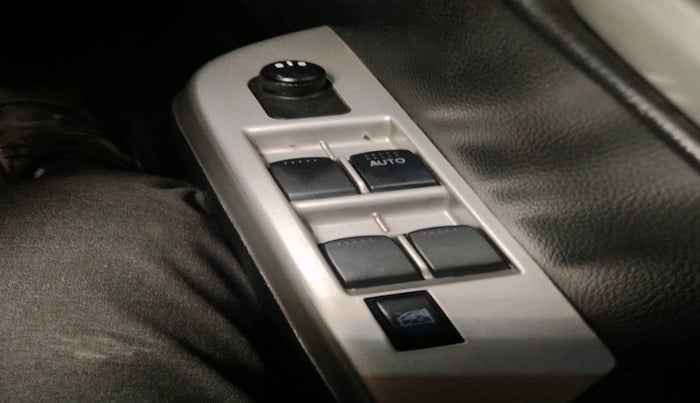 2016 Maruti Wagon R 1.0 VXI AMT, Petrol, Automatic, 52,342 km, interior