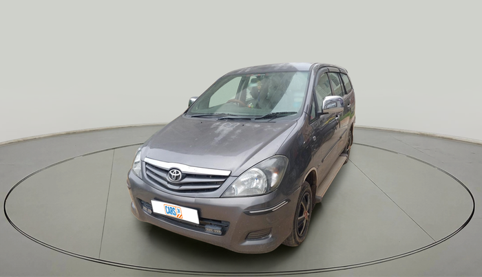 2010 Toyota Innova 2.5 G4 7 STR, Diesel, Manual, 2,92,602 km, exterior