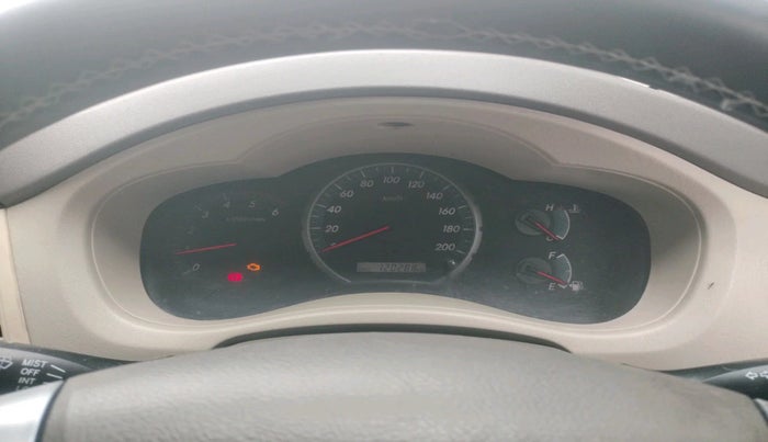 2014 Toyota Innova 2.5 VX 8 STR, Diesel, Manual, 1,20,288 km, interior