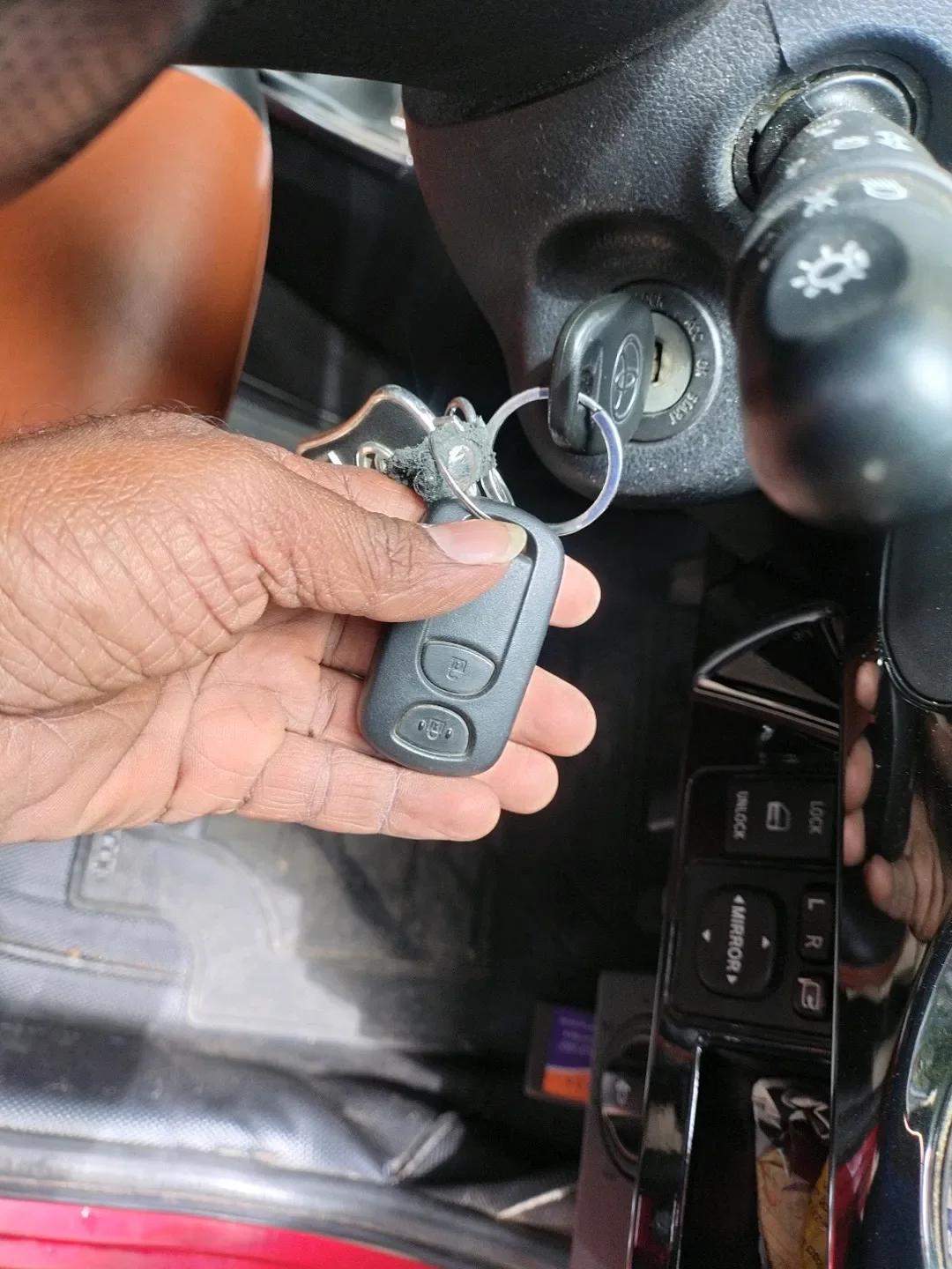 2019 Toyota Etios Liva VX DUAL TONE, Petrol, Manual, 37,693 km, interior