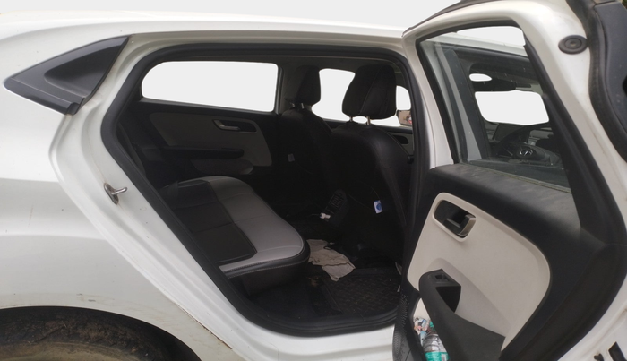 2021 Tata ALTROZ XZ PETROL, Petrol, Manual, 8,619 km, interior