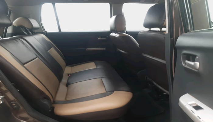 2011 Maruti Wagon R 1.0 VXI, Petrol, Manual, 1,52,559 km, interior