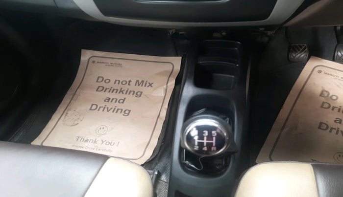 2011 Maruti Wagon R 1.0 VXI, Petrol, Manual, 1,52,559 km, interior