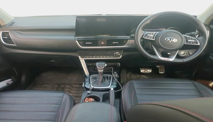 2021 KIA SELTOS GTX PLUS AT 1.5 DIESEL, Diesel, Automatic, 20,402 km, interior