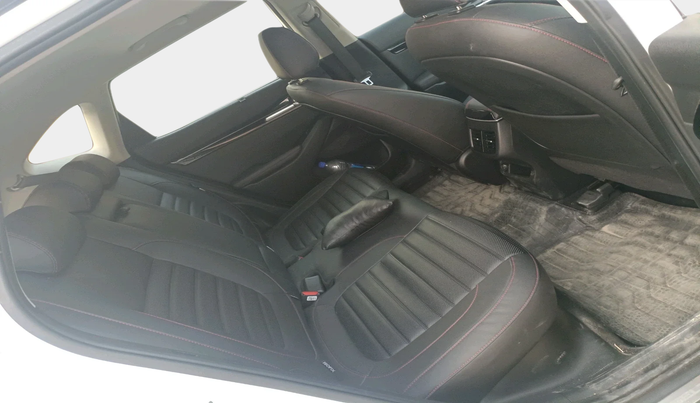 2021 KIA SELTOS GTX PLUS AT 1.5 DIESEL, Diesel, Automatic, 20,402 km, interior