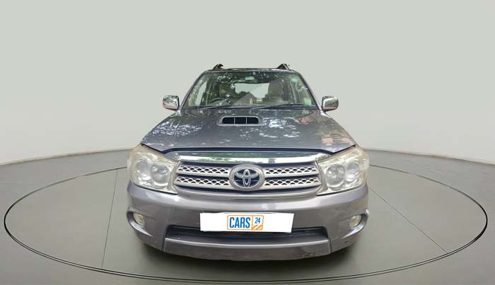 2011 Toyota Fortuner 3.0 4X4 MT, Diesel, Manual, 1,36,715 km, exterior