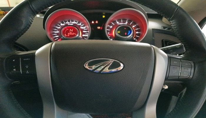 2014 Mahindra XUV500 W8, Diesel, Manual, 89,584 km, interior