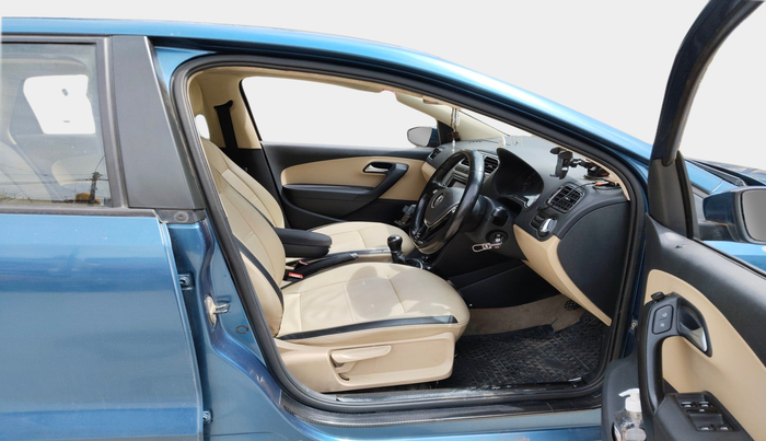 2016 Volkswagen Ameo HIGHLINE1.2L, Petrol, Manual, 44,759 km, interior