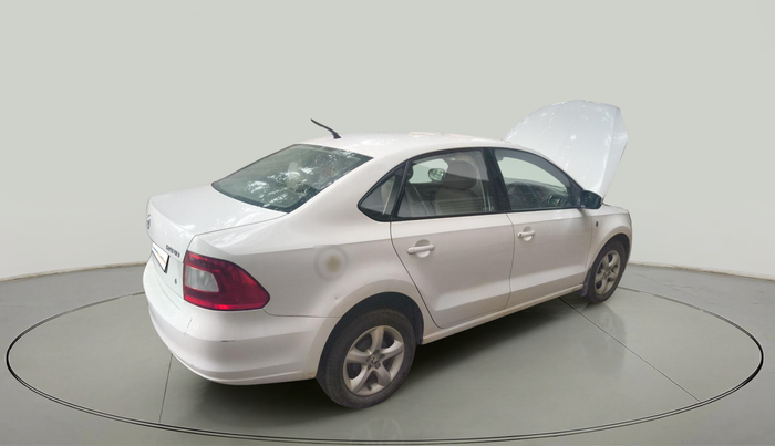 2014 Skoda Rapid ELEGANCE 1.6 MPI AT, Petrol, Automatic, 51,710 km, exterior