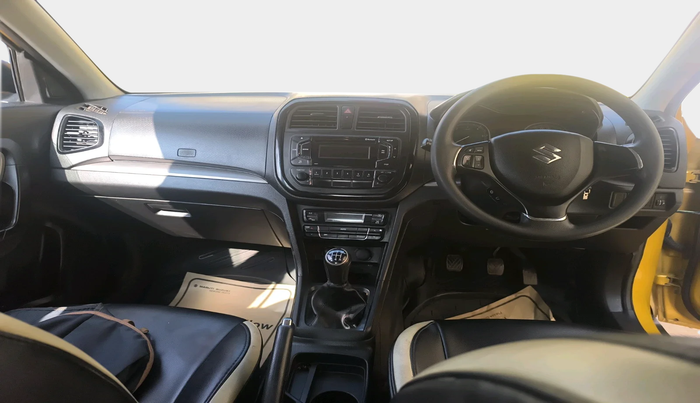 2018 Maruti Vitara Brezza ZDI, Diesel, Manual, 94,969 km, interior