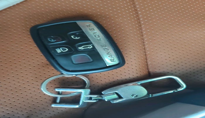 2012 Landrover Range Rover Evoque PURE SD4, Diesel, Automatic, 1,35,201 km, interior