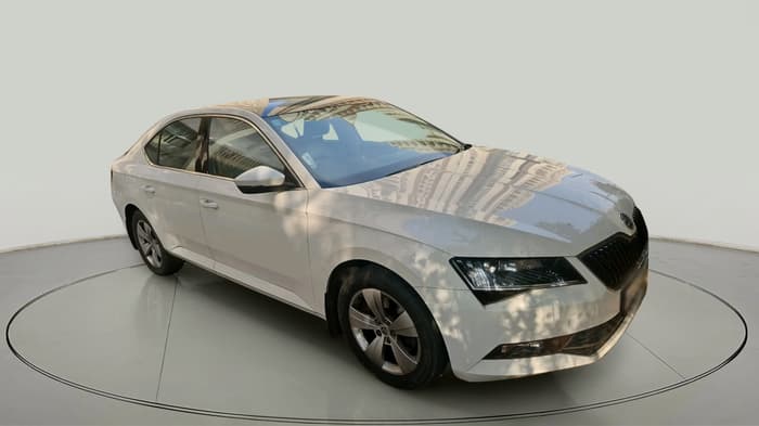 2017 Skoda Superb STYLE 1.8 TSI AT, Petrol, Automatic, 37,777 km, exterior