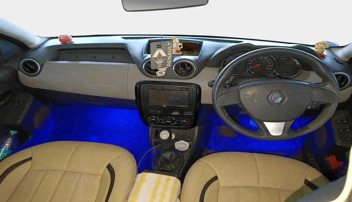 2015 Renault Duster 85 PS RXL DIESEL, Diesel, Manual, 1,17,697 km, interior