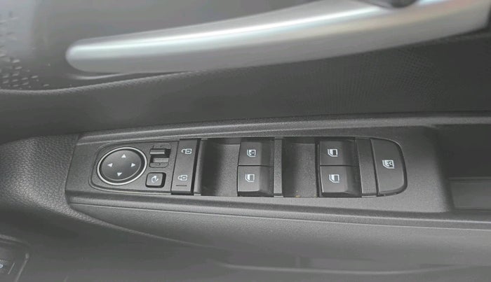 2022 KIA SONET HTK PLUS 1.5, Diesel, Manual, 17,600 km, interior