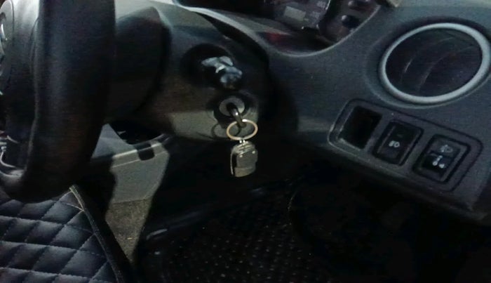 2011 Maruti Swift VXI, Petrol, Manual, 1,29,152 km, interior