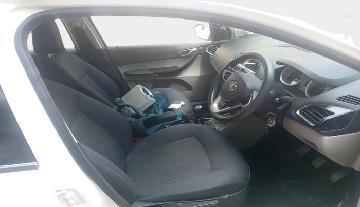 2016 Tata Tiago XZ PETROL, Petrol, Manual, 18,098 km, interior
