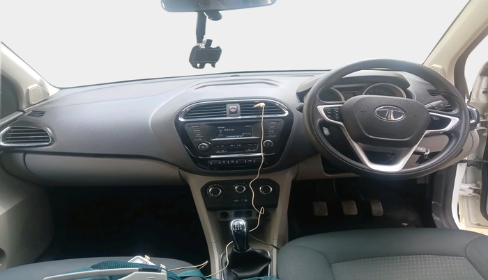 2016 Tata Tiago XZ PETROL, Petrol, Manual, 18,098 km, interior