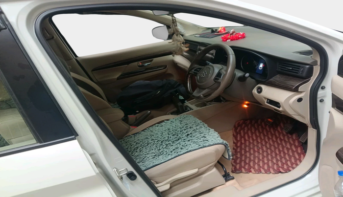 2020 Maruti Ertiga ZXI+ SHVS, Petrol, Manual, 38,210 km, interior