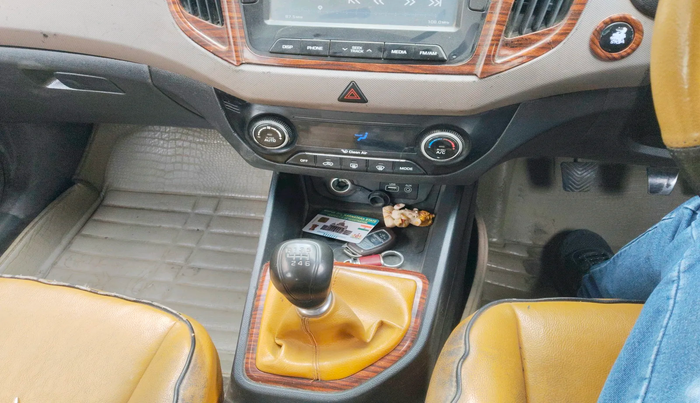 2015 Hyundai Creta SX 1.6 DIESEL, Diesel, Manual, 1,08,000 km, interior