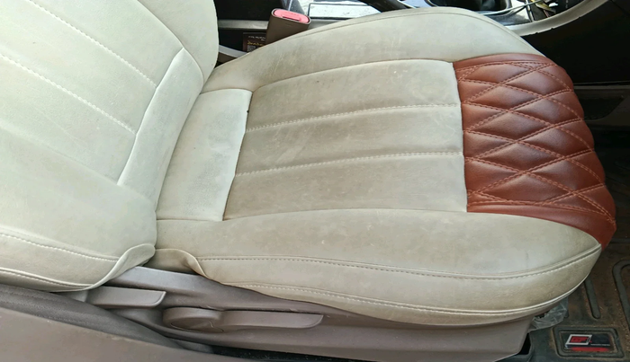 2012 Mahindra XUV500 W8, Diesel, Manual, 1,04,408 km, interior