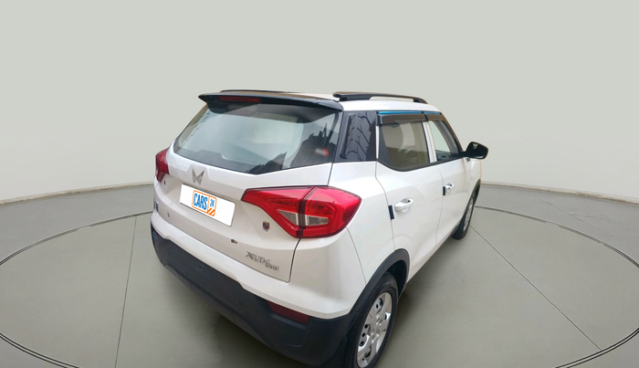 2023 Mahindra XUV300 W4 1.2 PETROL, Petrol, Manual, 13,413 km, exterior