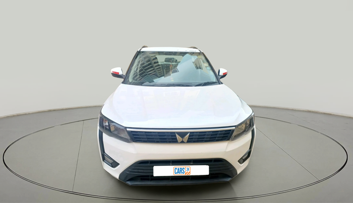2023 Mahindra XUV300 W4 1.2 PETROL, Petrol, Manual, 13,413 km, exterior