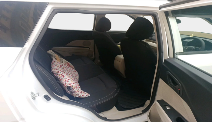 2023 Mahindra XUV300 W4 1.2 PETROL, Petrol, Manual, 13,413 km, interior