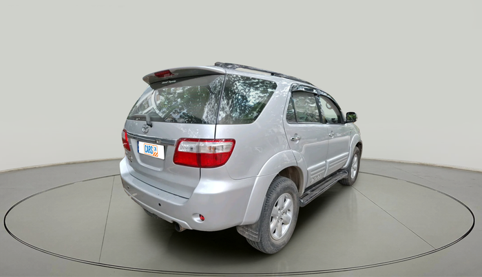 2011 Toyota Fortuner 3.0 4X4 MT, Diesel, Manual, 1,32,416 km, exterior