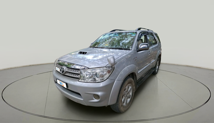 2011 Toyota Fortuner 3.0 4X4 MT, Diesel, Manual, 1,32,416 km, exterior