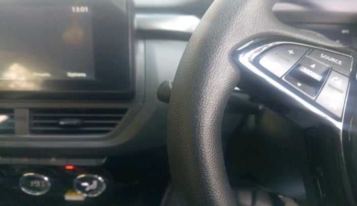 2023 Renault Kiger RXZ AMT, Petrol, Automatic, 22,497 km, interior