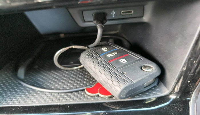 2022 Volkswagen VIRTUS GT PLUS TSI 1.5 EVO DSG, Petrol, Automatic, 19,799 km, interior