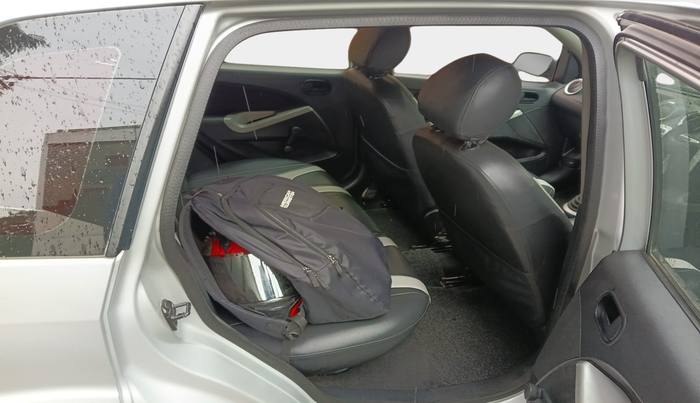 2011 Ford Figo ZXI 1.2 PETROL, Petrol, Manual, 1,17,317 km, interior