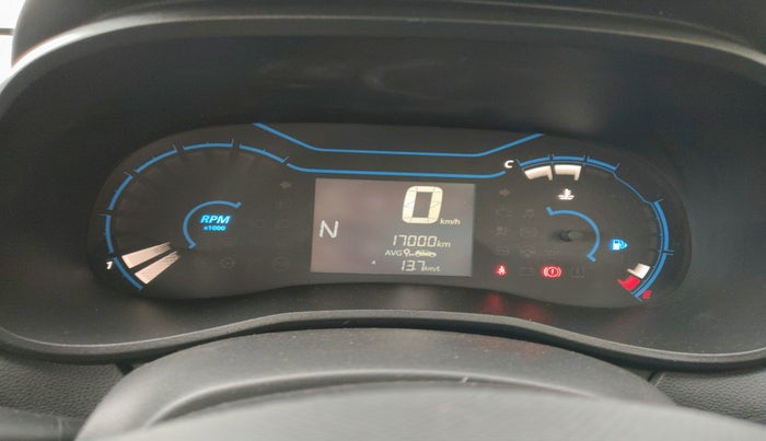 2022 Renault Kwid RXT 1.0 AMT, Petrol, Automatic, 17,000 km, interior